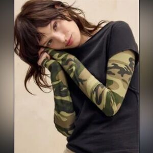 BDG Urban Outfitters SLOANE TEE